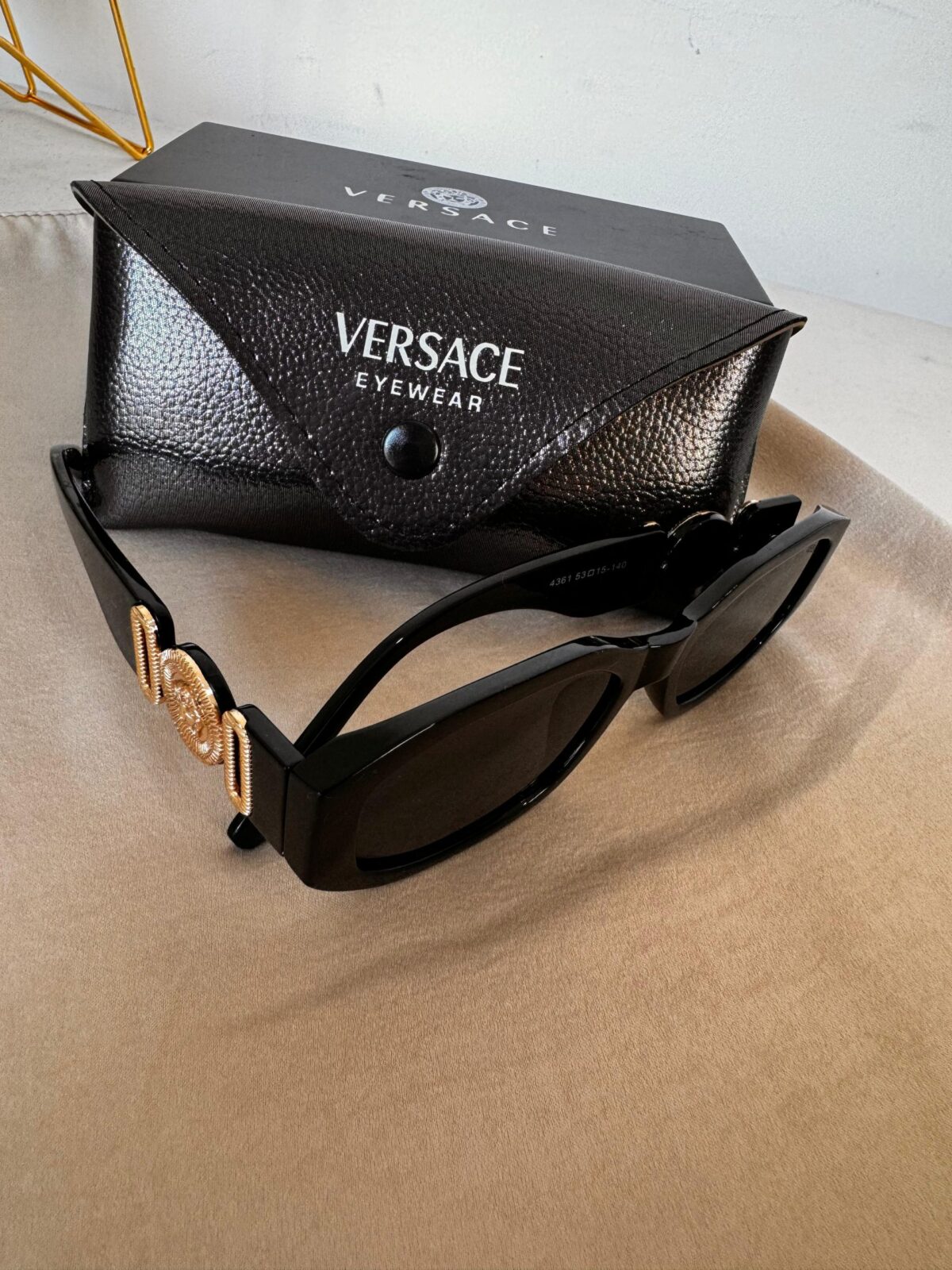 Versace VE4361 Siyah Kadın Güneş Gözlüğü