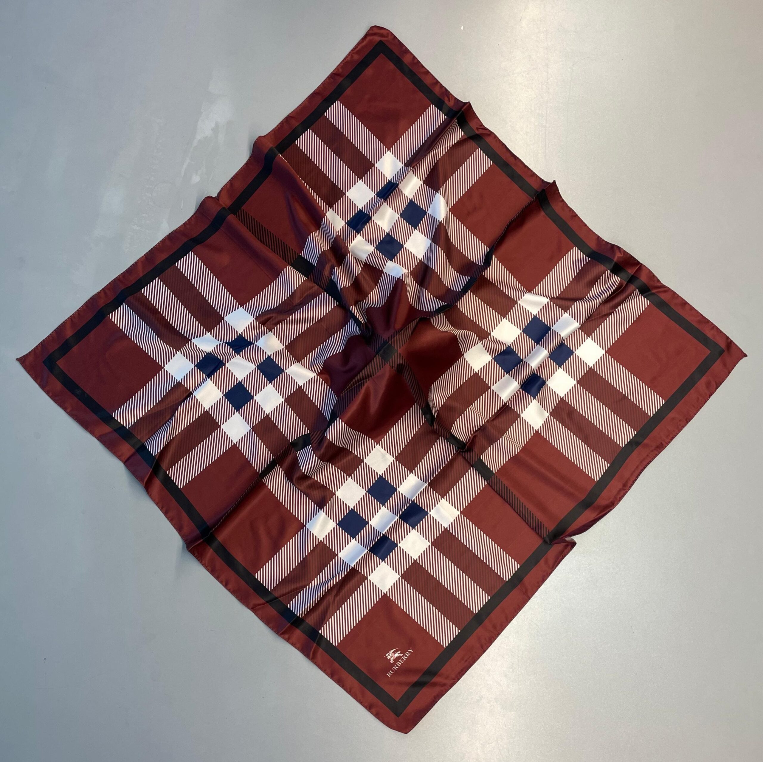 Burberry Kare Desen Vual İpek Eşarp-8682626-Bordo