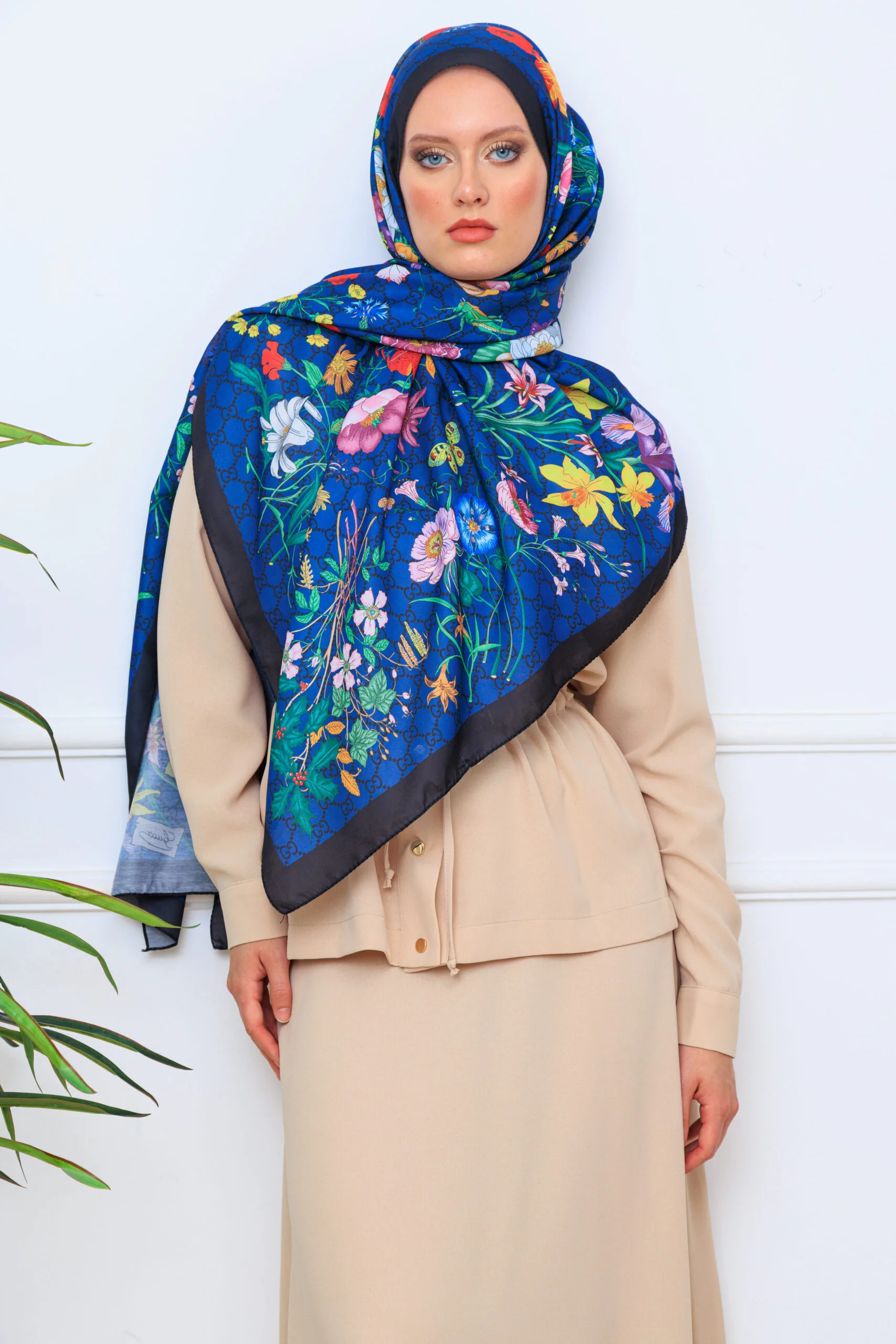 Gucci Çiçek Desen Pamuk Soft Şal 65355 - Lacivert